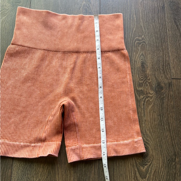 Colsie Ribbed Biker Shorts - Picture 4 of 9
